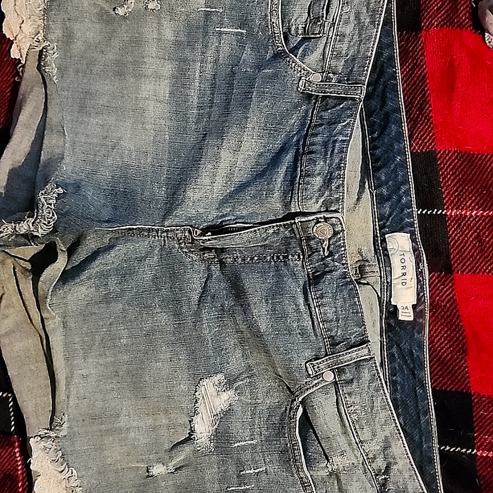 TORRID Shorts with lace 24